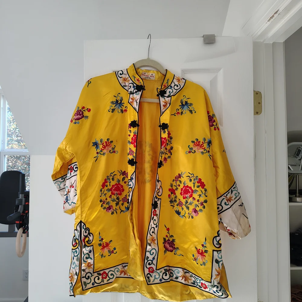 Vintage Floral Embroidered Silk Kimono - Picture 1 of 12